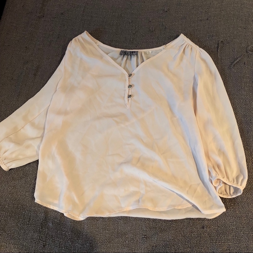 Selli Cream Button-Front Blouse – Size Medium
